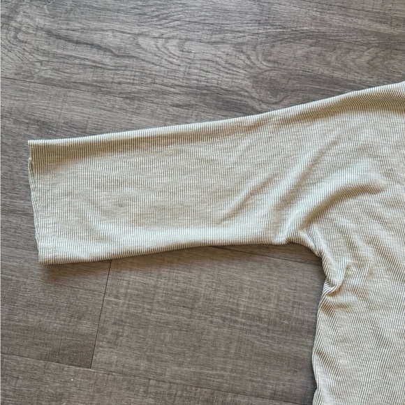 NWT DONNI. Ribbed Cream Cardigan Size: OS - Picture 6 of 11